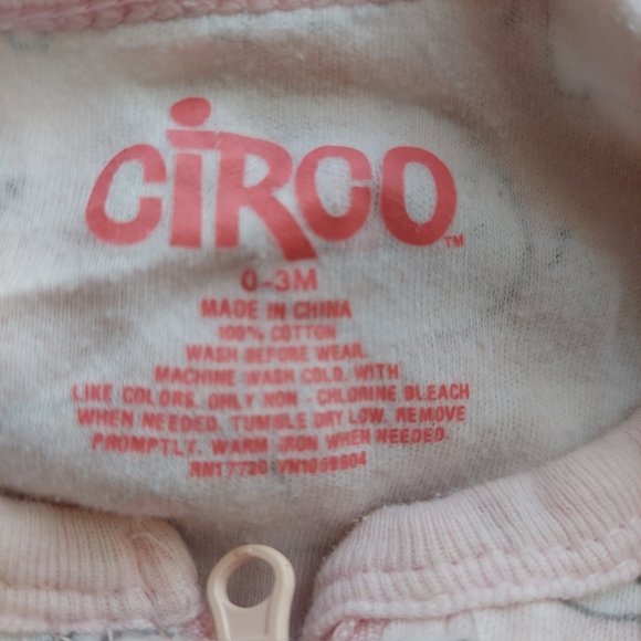 🎁 5/$25 -Footed Elephant Sleeper by Circo, 0-3 months - Picture 3 of 6